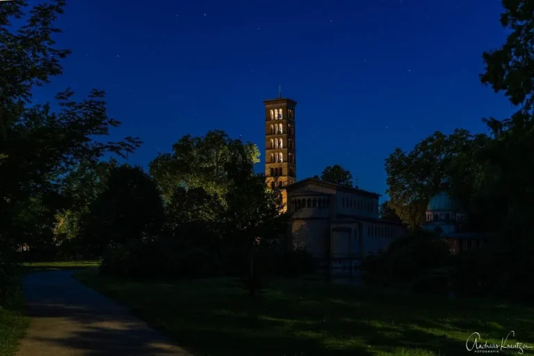Friedenskirche zur Blauen Stunde