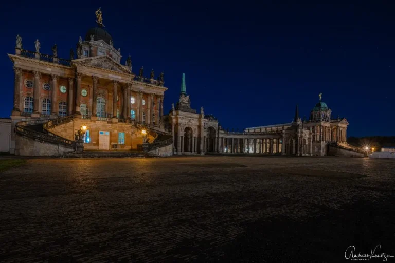 Kolonnade und Triumphtor beim Neuen Palais
